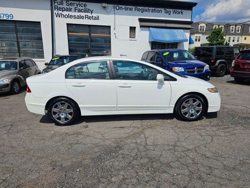 Used 2011 Honda Civic LX image 4