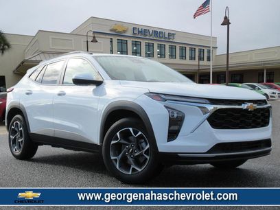 Used 2024 Chevrolet Trax LT w/ Driver Confidence Package