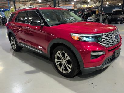 Used 2020 Ford Explorer Platinum w/ Premium Technology Package