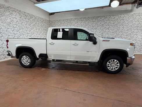 Used 2022 Chevrolet Silverado 2500 LT w/ Convenience Package AWD/4WD image 6