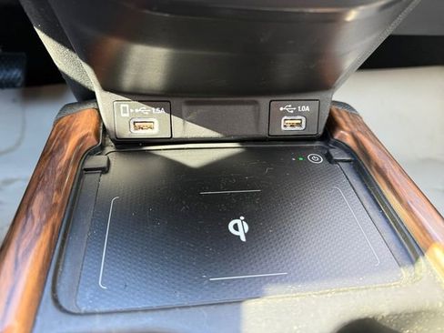 Used 2022 Honda CR-V Touring image 32