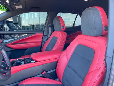 Used 2024 Chevrolet Blazer EV RS image 10