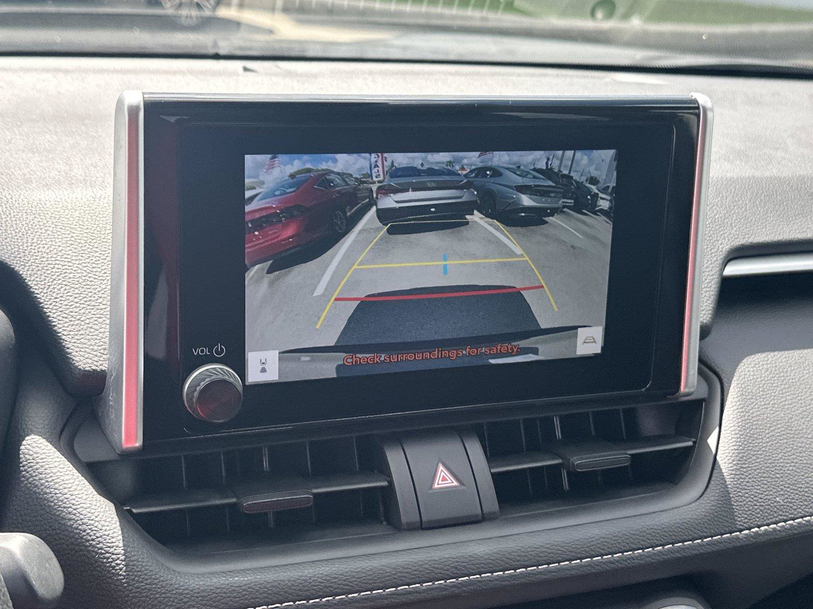 Used 2024 Toyota RAV4 XLE FWD image 16