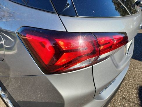 Used 2023 Chevrolet Equinox LS w/ LS Convenience Package image 5