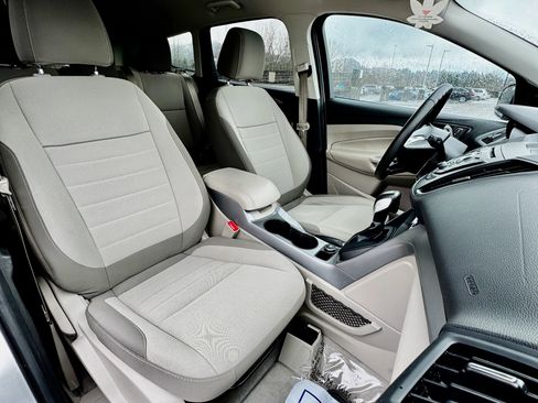 Used 2015 Ford Escape SE image 11