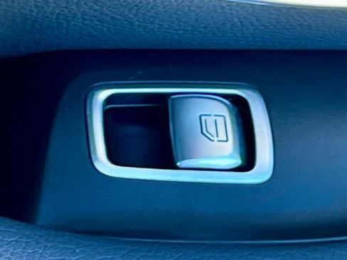 Certified 2021 Mercedes-Benz GLC 300 4MATIC image 28