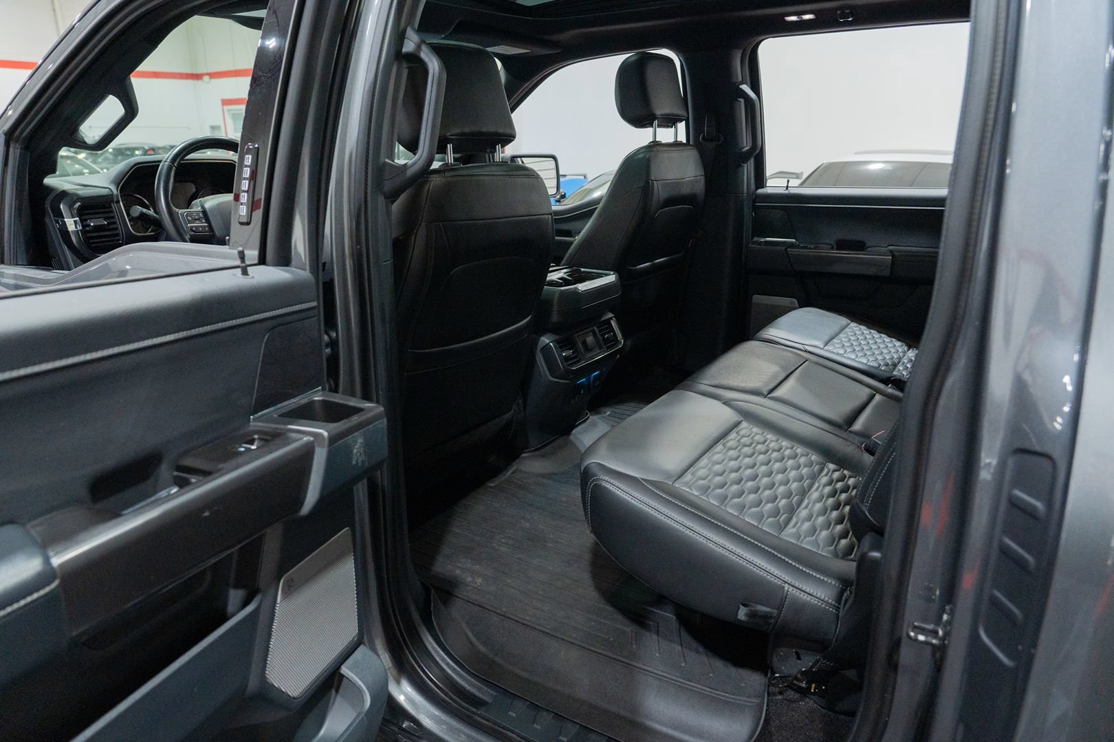 Used 2022 Ford F150 XLT w/ Equipment Group 302A High AWD/4WD image 28