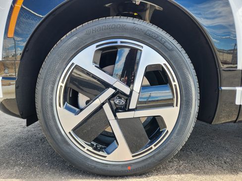 New 2026 Hyundai Ioniq 9 Limited AWD/4WD image 23