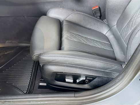 Used 2023 BMW 530i xDrive xDrive w/ Premium Package image 22