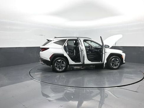 Used 2025 Hyundai Tucson SEL FWD image 41