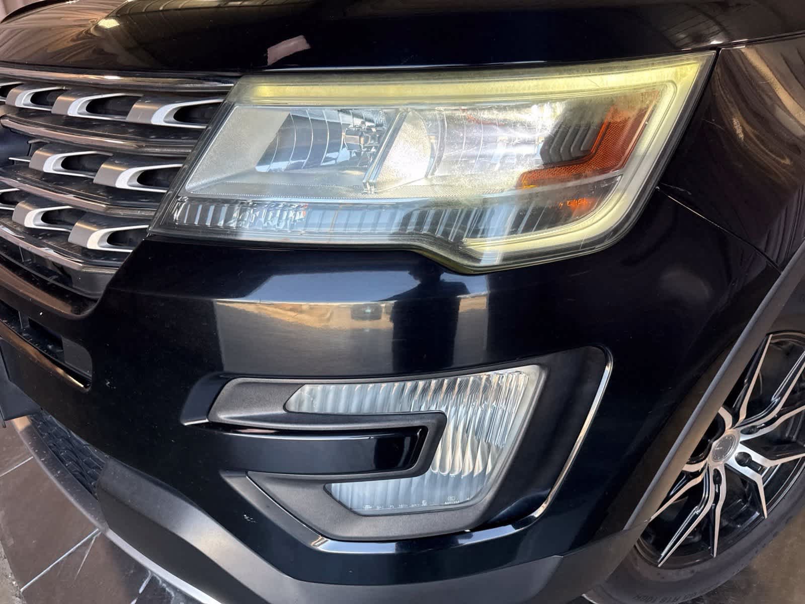 Used 2016 Ford Explorer XLT w/ Equipment Group 201A FWD image 9