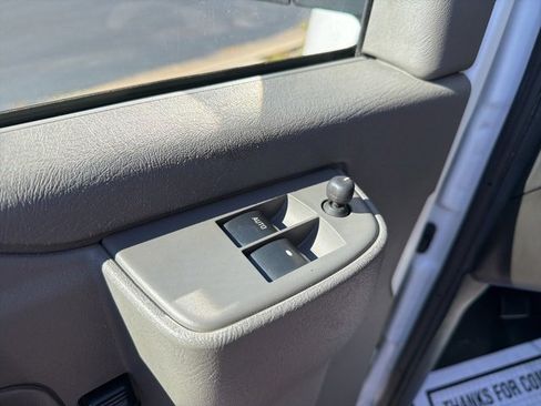 Used 2022 Chevrolet Express 2500 w/ Driver Convenience Package image 20