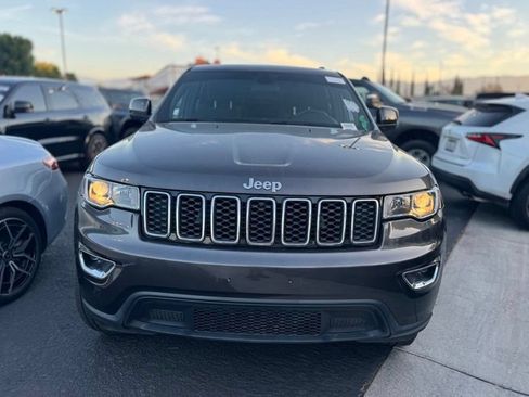 Used 2021 Jeep Grand Cherokee Laredo RWD image 9