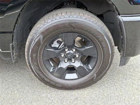 Certified 2025 RAM 1500 Tradesman w/ Night Edition image 26