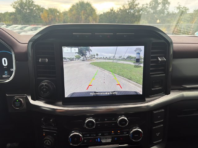 Used 2022 Ford F150 Lariat w/ Equipment Group 502A High AWD/4WD image 22