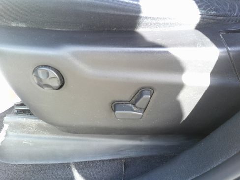 Used 2017 Jeep Grand Cherokee Altitude image 15