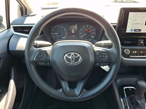 Used 2025 Toyota Corolla LE FWD image 20