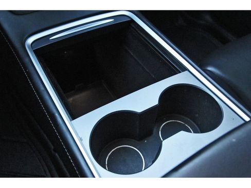 Used 2023 Tesla Model Y Performance image 24