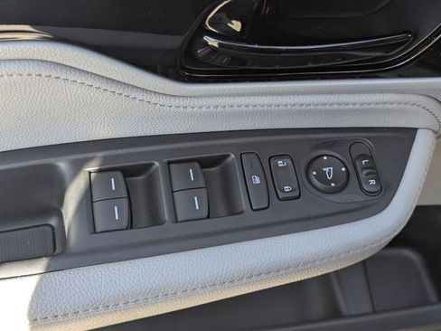 Certified 2024 Honda Odyssey Touring image 19