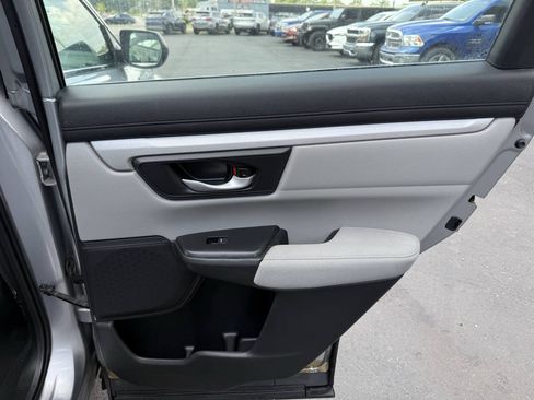 Used 2017 Honda CR-V LX image 26