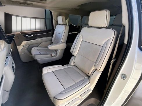 Used 2021 GMC Yukon XL Denali w/ Denali Ultimate Package image 26