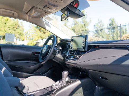 Certified 2022 Toyota Corolla LE FWD image 22