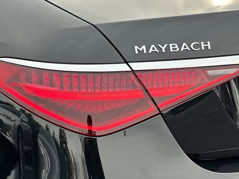 Used 2024 Mercedes-Benz Maybach S 580 4MATIC image 12