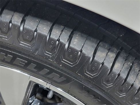 Used 2018 Subaru Forester 2.5i w/ Alloy Wheel Package image 11