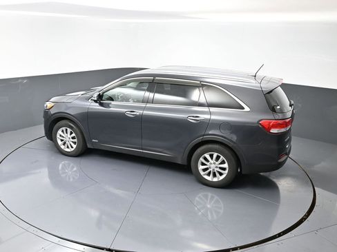 Used 2017 Kia Sorento AWD image 44