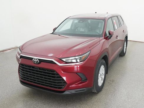 New 2026 Toyota Grand Highlander XLE image 3