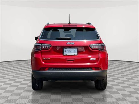 Used 2024 Jeep Compass Latitude AWD/4WD image 6