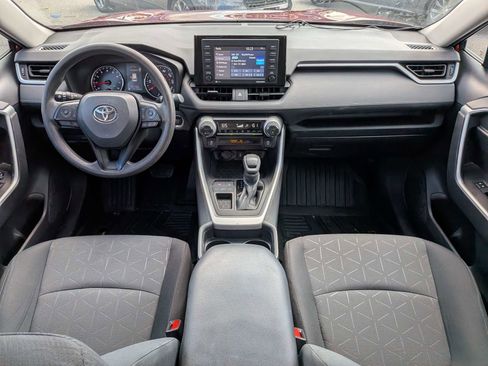 Used 2021 Toyota RAV4 XLE w/ Convenience Package FWD image 15
