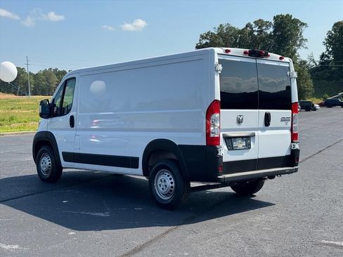 Used 2025 RAM ProMaster 2500 w/ U-Haul Equipment Group FWD image 5
