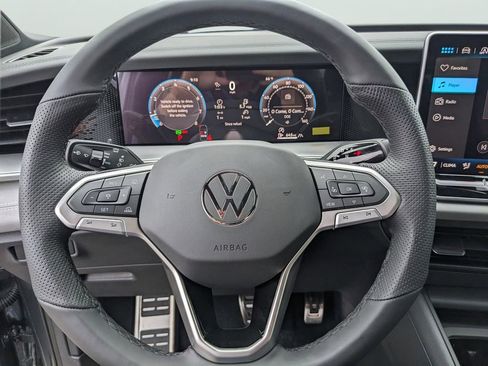 New 2026 Volkswagen Tiguan SE R-Line AWD/4WD image 29