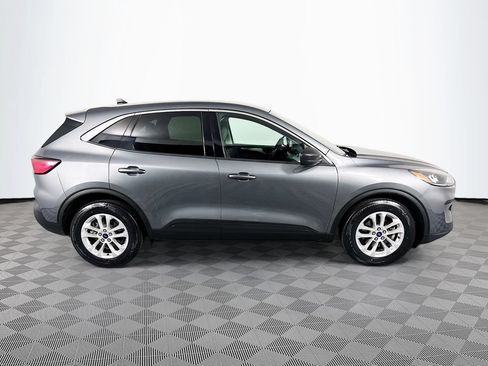Used 2022 Ford Escape SE FWD image 8