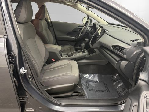 Used 2025 Subaru Crosstrek 2.0i Premium image 15