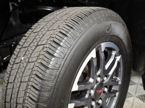 Certified 2024 Toyota Tacoma TRD Sport image 10