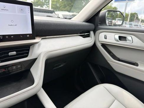 New 2026 Ford Explorer Active w/ Active Comfort Package AWD/4WD image 19
