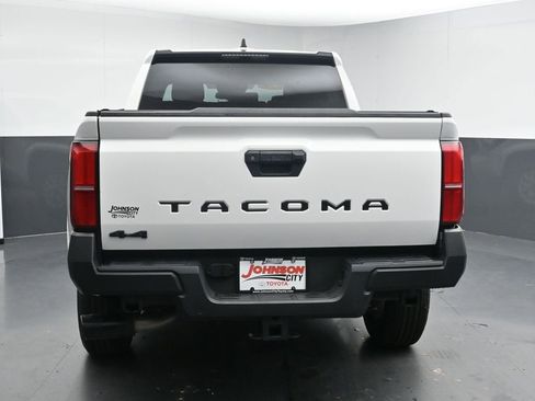 Used 2024 Toyota Tacoma SR AWD/4WD image 7