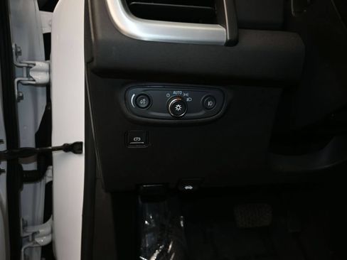 Used 2020 GMC Terrain SLT w/ Preferred Package FWD image 12