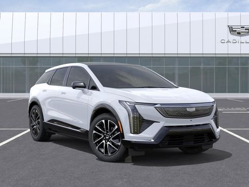 New 2026 Cadillac Optiq Sport 2 AWD/4WD image 7