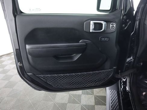 Used 2020 Jeep Gladiator Sport w/ Quick Order Package 24S image 19