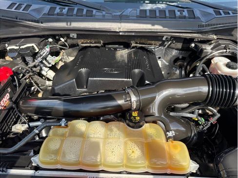 Used 2018 Ford F150 Lariat w/ Equipment Group 501A Mid image 17