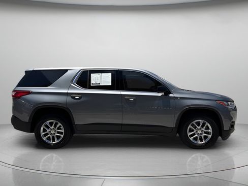 Used 2020 Chevrolet Traverse LS AWD/4WD image 2