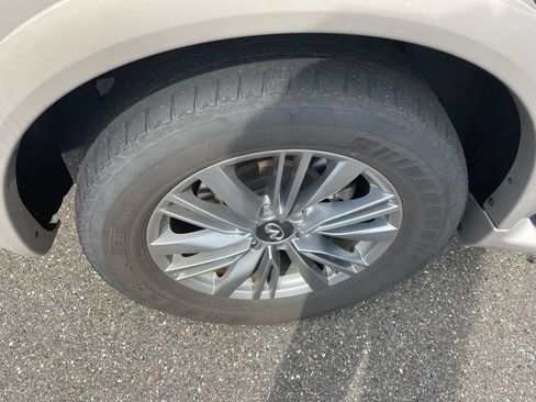 Certified 2022 INFINITI QX80 Luxe w/ Cargo Package AWD/4WD image 5
