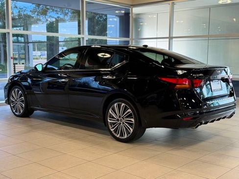 Used 2023 Nissan Altima 2.5 SL AWD/4WD image 14