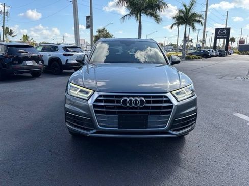 Used 2019 Audi Q5 2.0T Premium Plus w/ Premium Plus Package AWD/4WD image 2