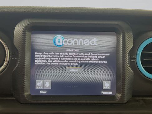 Used 2023 Jeep Wrangler Unlimited Sahara w/ Cold Weather Group image 27