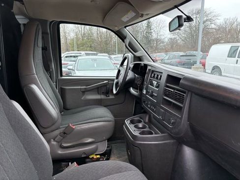 Used 2024 GMC Savana 2500 w/ Driver Convenience Package image 22