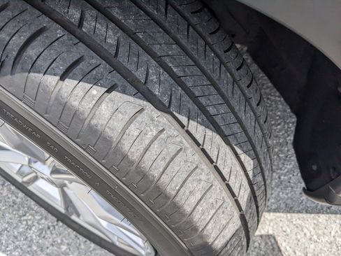 Used 2024 Honda CR-V EX-L image 41
